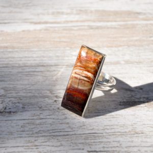 anillo cuadrado madera