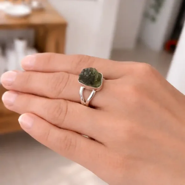 ANILLO MOLDAVITA